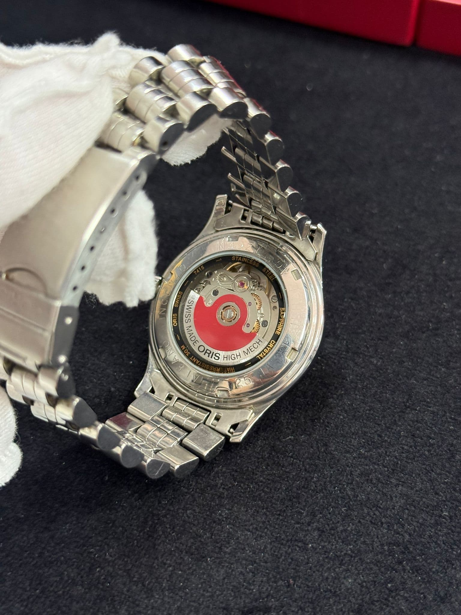 Oris Classic, 37mm, suflat cu aur 18k, Eta 2824 2