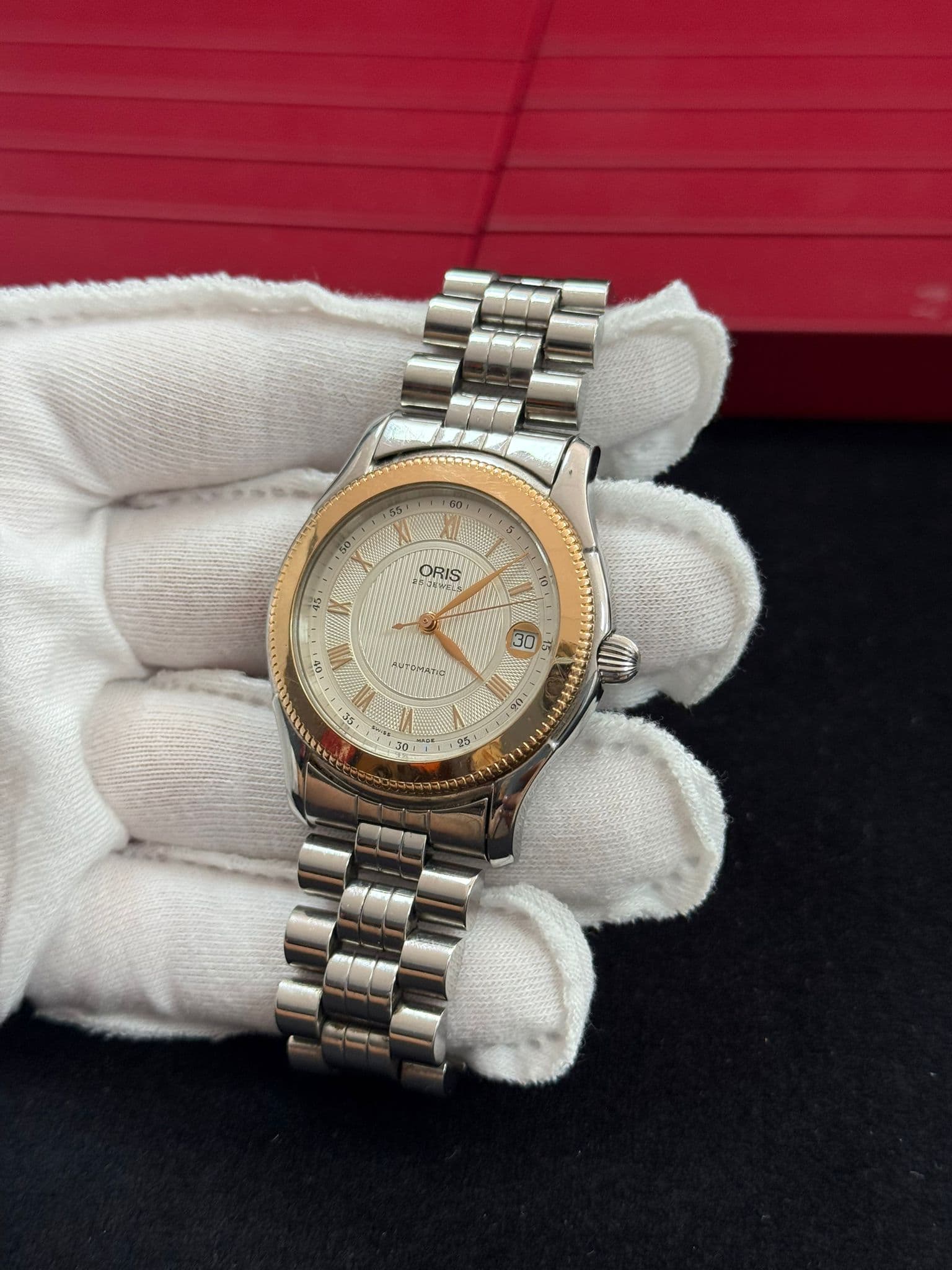 Oris Classic, 37mm, suflat cu aur 18k, Eta 2824 3