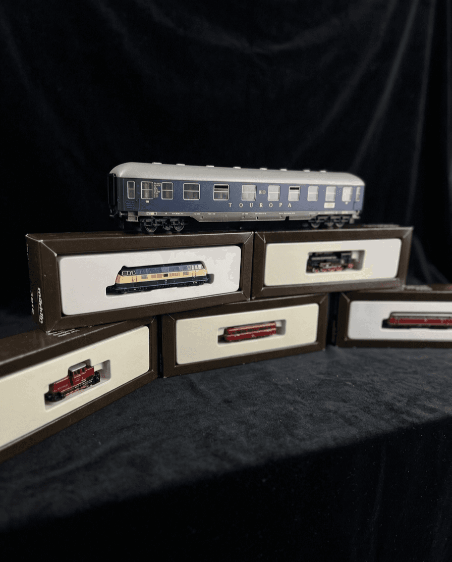 Colecție de locomotive și vagon Märklin Mini-Club Z – Ediție de vitrină „Museum-Style” 3