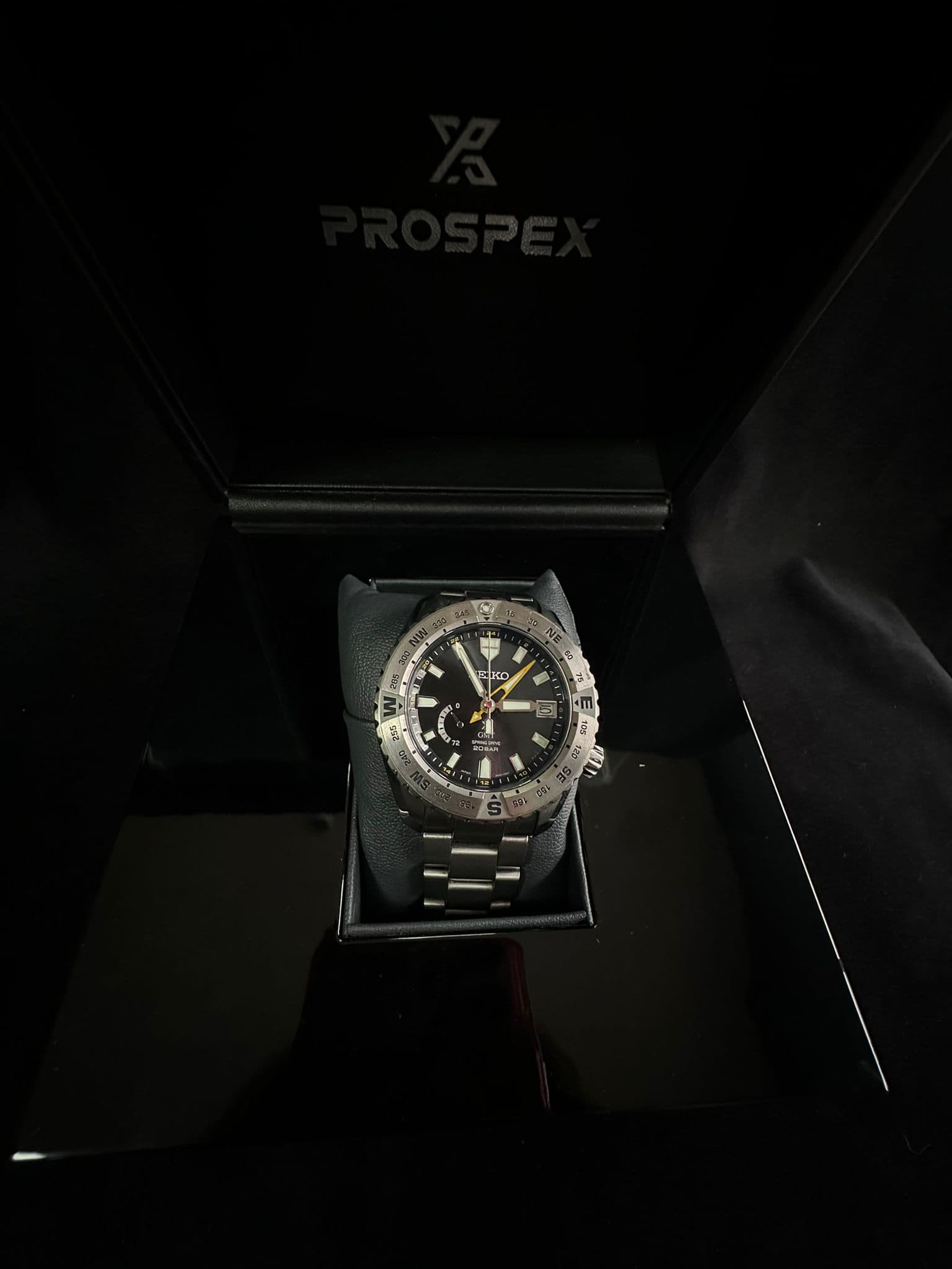 Seiko Prospex LX GMT SNR025J1 – Spring Drive 5R66 – Titan – Excelență Japoneză