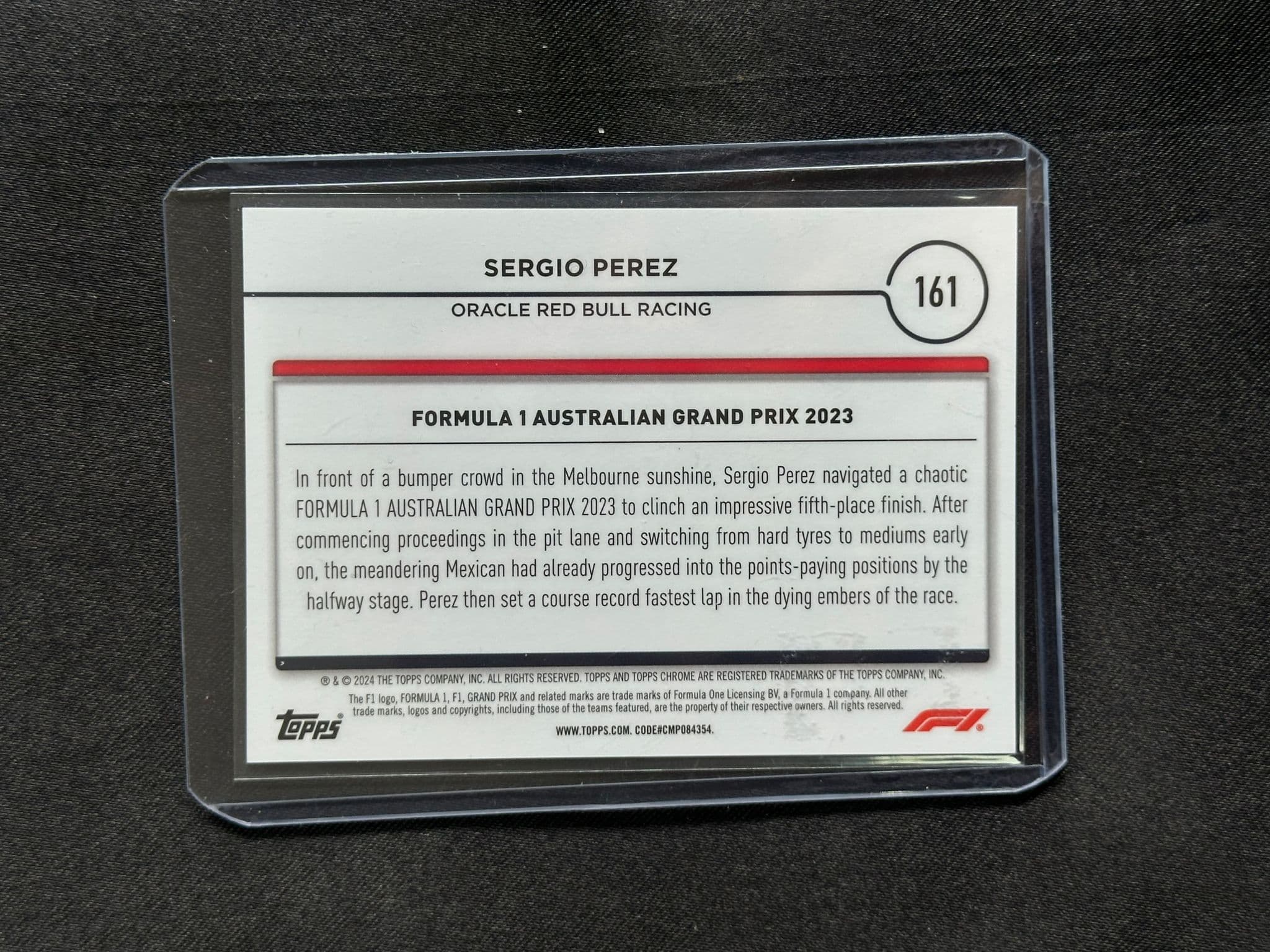 Cartonaș de colecție cu Sergio "Checo" din colecția Topps Chrome Formula 1 (2024) 2