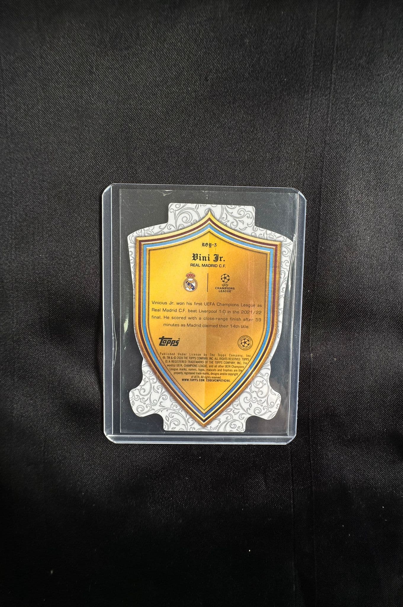 Vinícius Jr. Real Madrid Topps UEFA Champions League 2024/25 – Shield Die-Cut Inset 2