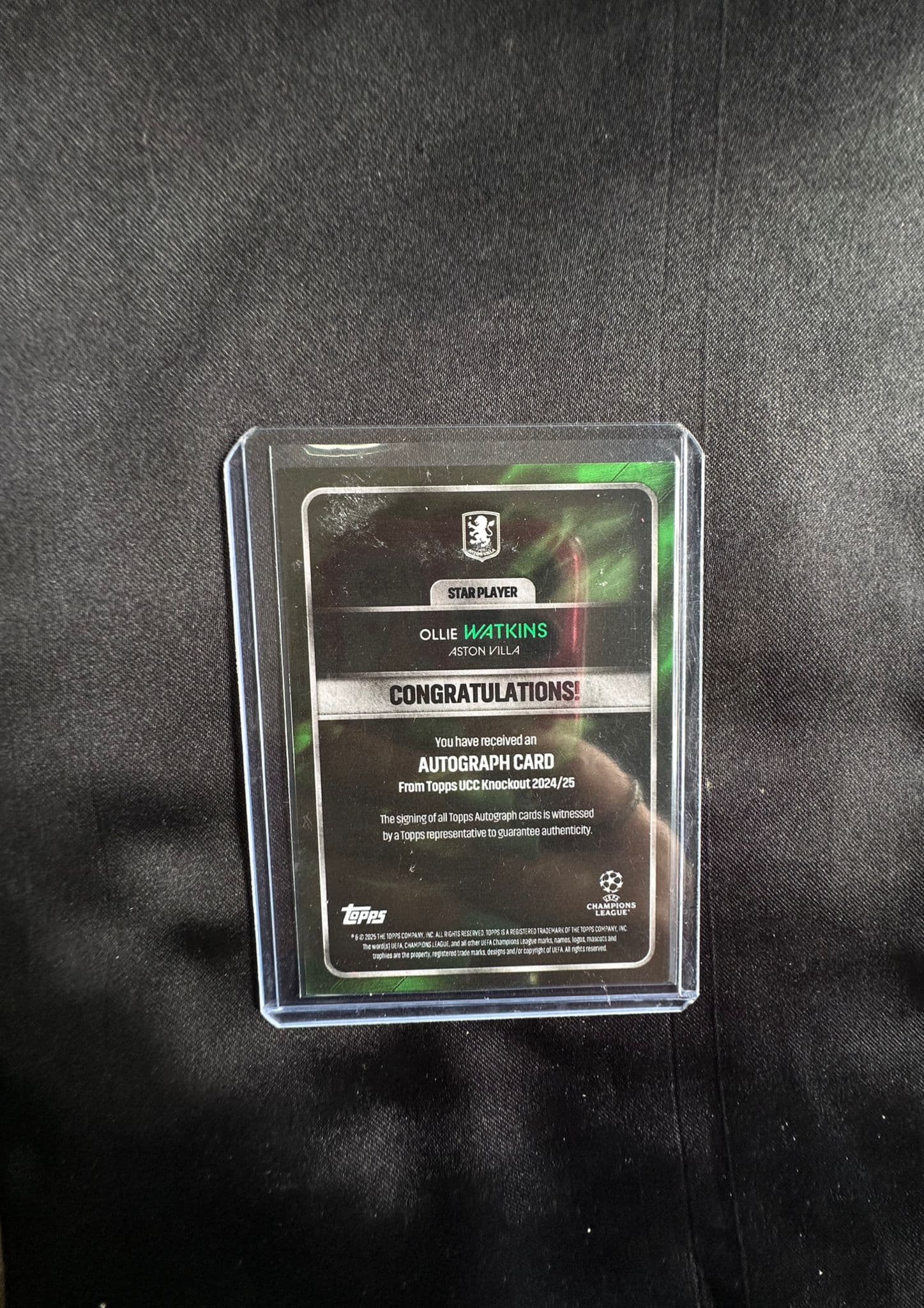 Cartonas de colectie cu Ollie Watkins Aston Villa Topps UEFA Knockout  Autograf Editie Limitata 2